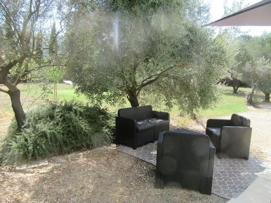 Lumineux Deux Pieces En Rez De Jardin Lägenhet Hyères